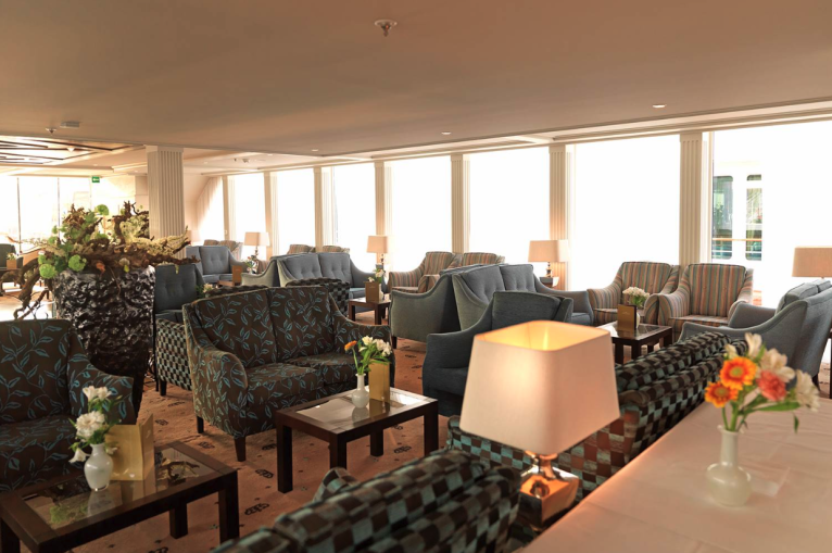 Main Lounge & Bar