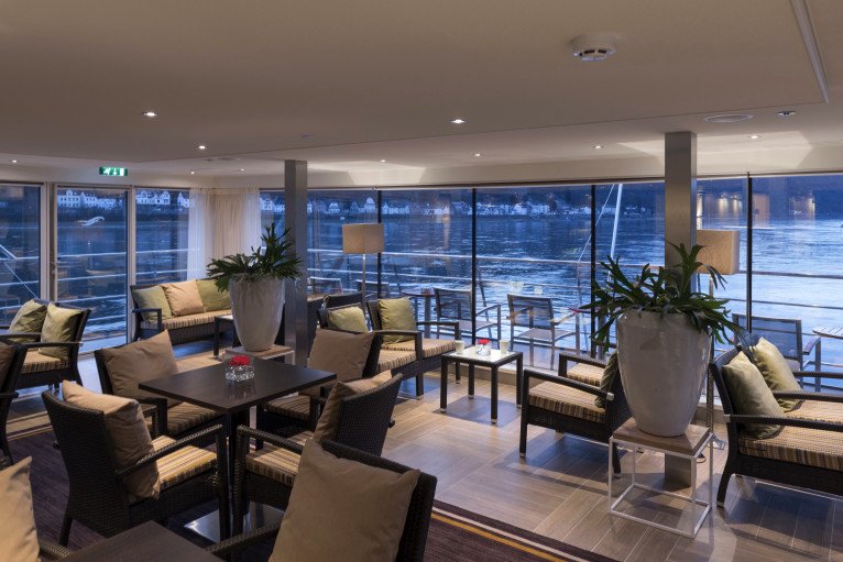 Club Lounge