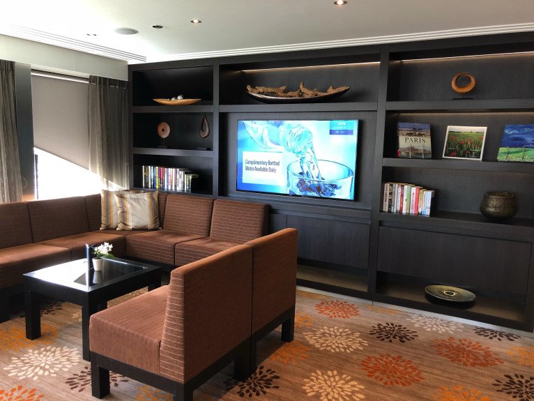 Club Lounge