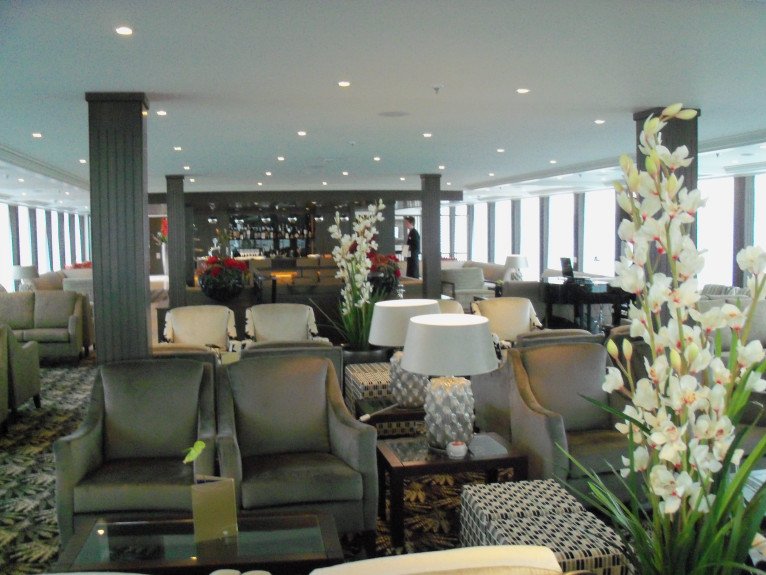 Main Lounge & Bar