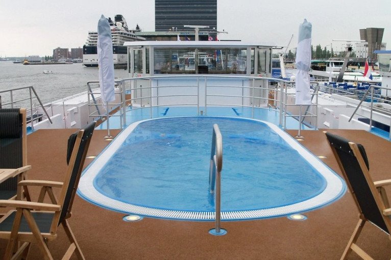 Sun Deck Pool