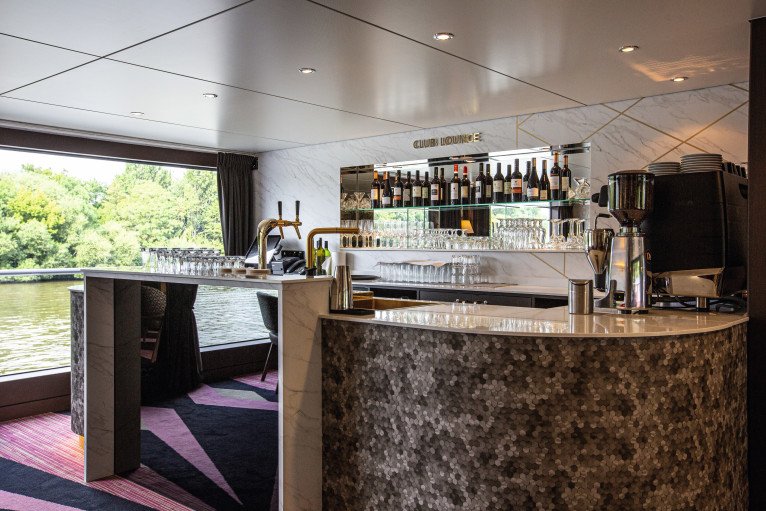 Club Lounge