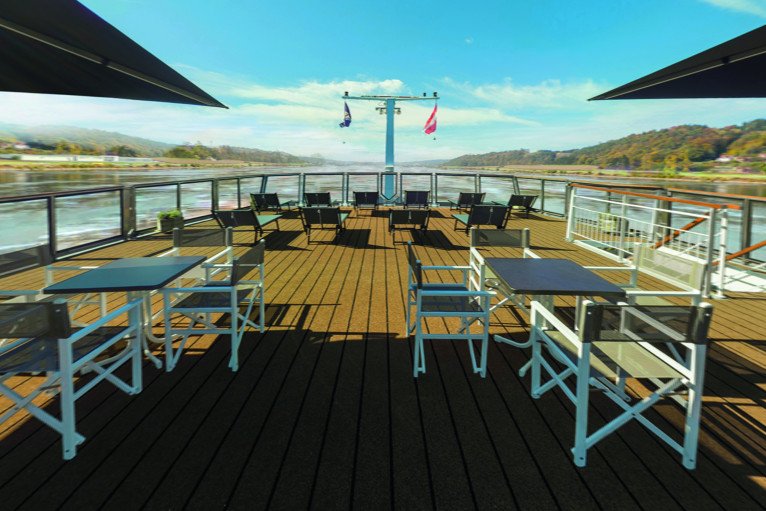 Top Deck