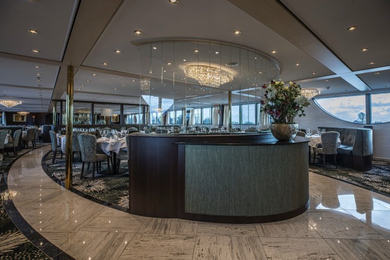 Main Restaurant 